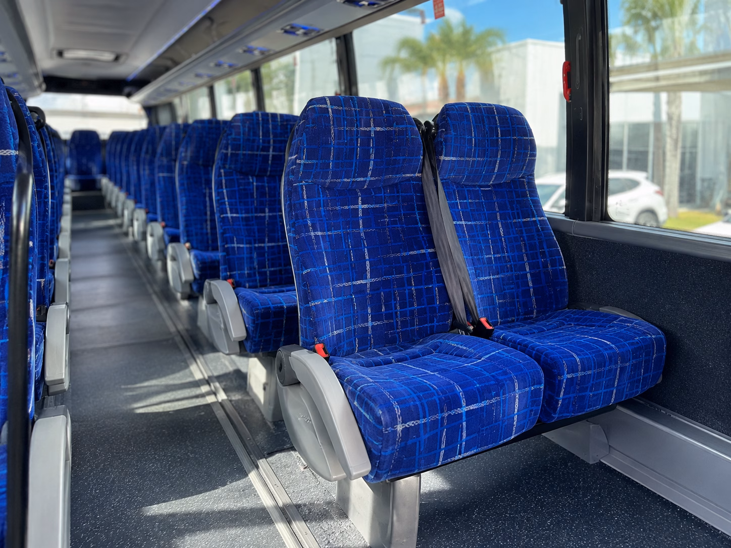 charter buses for mountain view and rural venue weddings west of frederick
